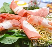 肥牛金针菇米线
