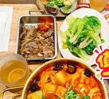 Spicy Sour Soul Noodle Soup with Fried Sauce