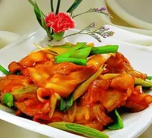 Garlic Shoots Stir-fried with Pork Head Meat