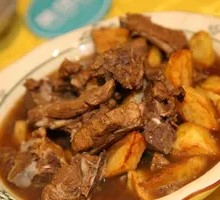 Stewed Pork Ribs with Potatoes
