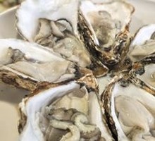 Steamed Miyang Oyster with Garlic and Vermicelli