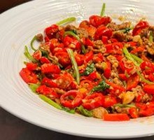 Stir-Fried Beef with Yellow Onion