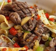 Stir-fried Pig's Tripe and Kidney with Chili