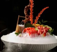 Brocade Salmon and Prawn Platter