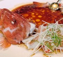 Ancient-Style Steamed Barramundi with Dragon Shape