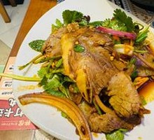 Hot-Flamed Mint Beef