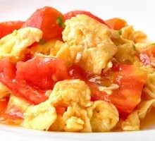 Scrambled Eggs with Tomatoes