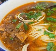 Sour Cabbage Braised Lanzhou Beef Noodles