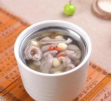 Lotus Seed and Pig Stomach Soup