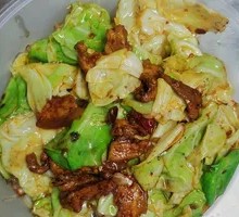 Spicy Stir-Fried Cabbage