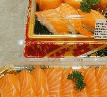 Salmon厚 Roll