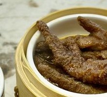 Braised Chicken Feet with Tiger Skin