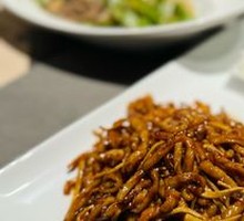 Beijing-style Shredded Pork in Soy Sauce