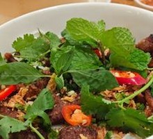 Grilled Meat with Lemon Vermicelli