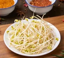 Mung Bean Sprouts