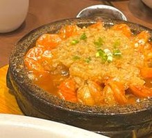 Grilled Garlic Shrimp on Stone Plate
