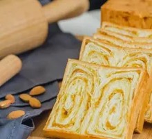 Lemon Cheese Crispy Toast