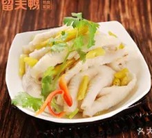 Sichuan-style Pickled Chicken Feet