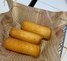 Crispy Milk Roll