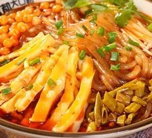 Spicy Sour Bamboo Shoot Noodles