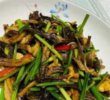 Ganoderma Mushroom Stir-fried Pork Tripe