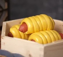 Pumpkin Hot Dog Roll