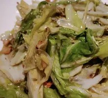 Spicy Pot-Braised Cabbage