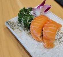 Slow-Cooked Salmon Sushi