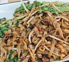 Beef and Vegetable Stir-Fried Noodles