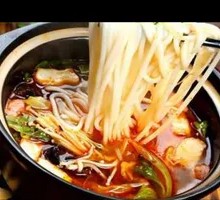 Spicy Rice Noodle Hot Pot with Three Fresh Ingredients