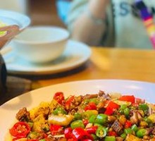 Sichuan-style Chicken with Chili Peppers