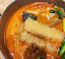 Spicy Soul Noodle Soup with Fried Sauce