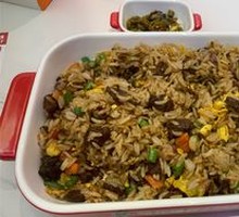Red Onion Beef and Egg Fried Rice