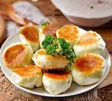 Pan-fried Bao