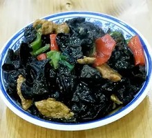 Stir-Fried Black Wood Ear Mushrooms