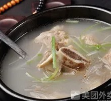 Vegetable Rice with Salted Pork Bone Soup