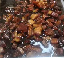 Braised Pork Belly with Radish