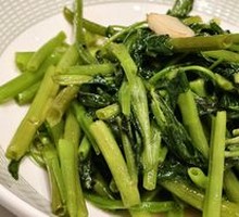 Garlic Stir-Fried Water Spinach