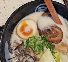 Barbecue Pork Bamboo Shoot Noodles