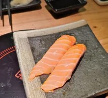 Salmon Sushi