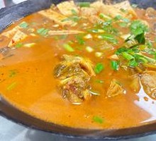 Iron Pot Sour Cabbage Old Tofu with Yellow Catfish