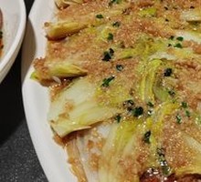 Steamed Baby Bok Choy with Garlic and Rice Noodles