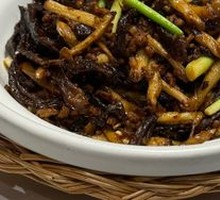 Sea Emperor Sauce Baked Pork Minced with Wild Mushrooms