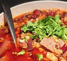 Eight Treasure Spicy Blood Duck Soup