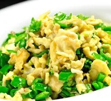 Egg with Green Chili