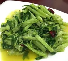 Garlic Stir-Fried Water Spinach