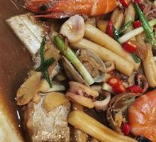 Seafood Fried Rice Noodles