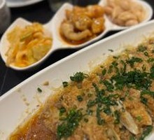 Stir-Fried Big Bamboo Clams with Garlic