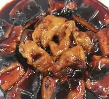 River Eel Stewed with Flower Shark