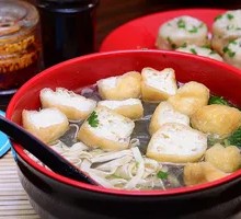 Fried Tofu with Vermicelli Soup